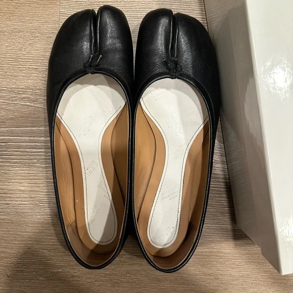 Maison Margiela Black Leather Tabi Ballerina Flats | Size IT39 - Picture 5 of 6